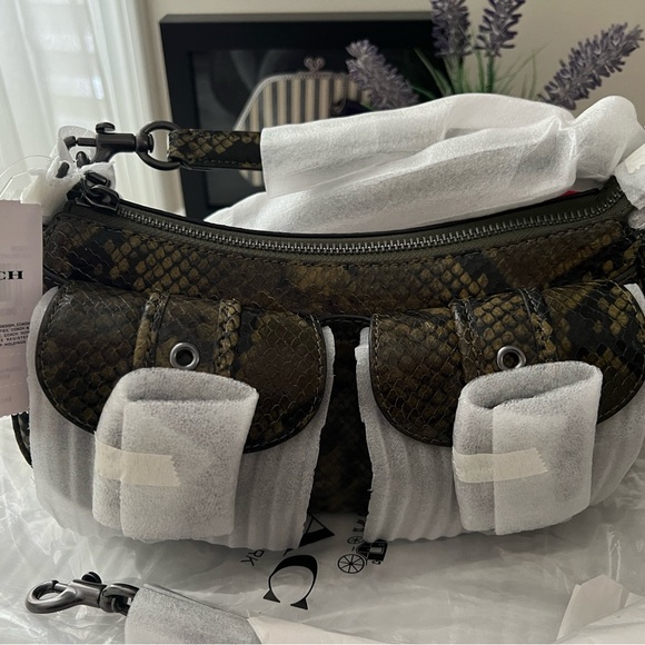 Coach Ashton Bag with snake print in an olive NWT BUNDLE - Picture 3 of 3